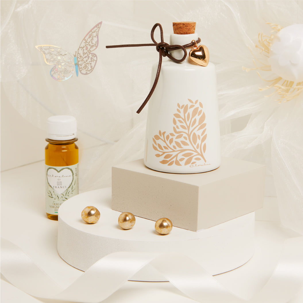 OLIERA GRANDE DECORO CUORE CON OLIO 60 ML 12.5X5.5X13.2 CM CAPACITA’ 200 ML