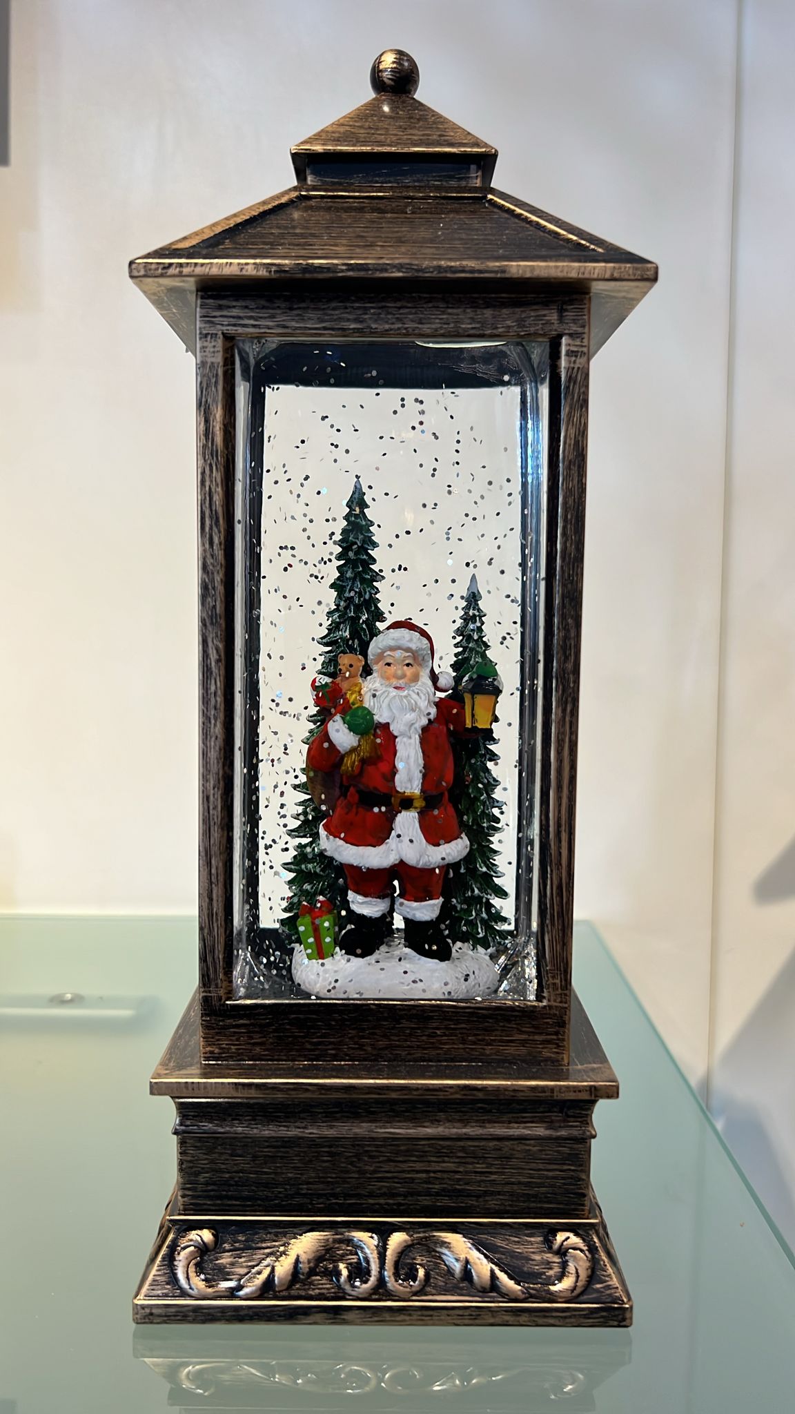 Lanterna Babbo Natale in resina acqua/neve con luci led e cavo usb