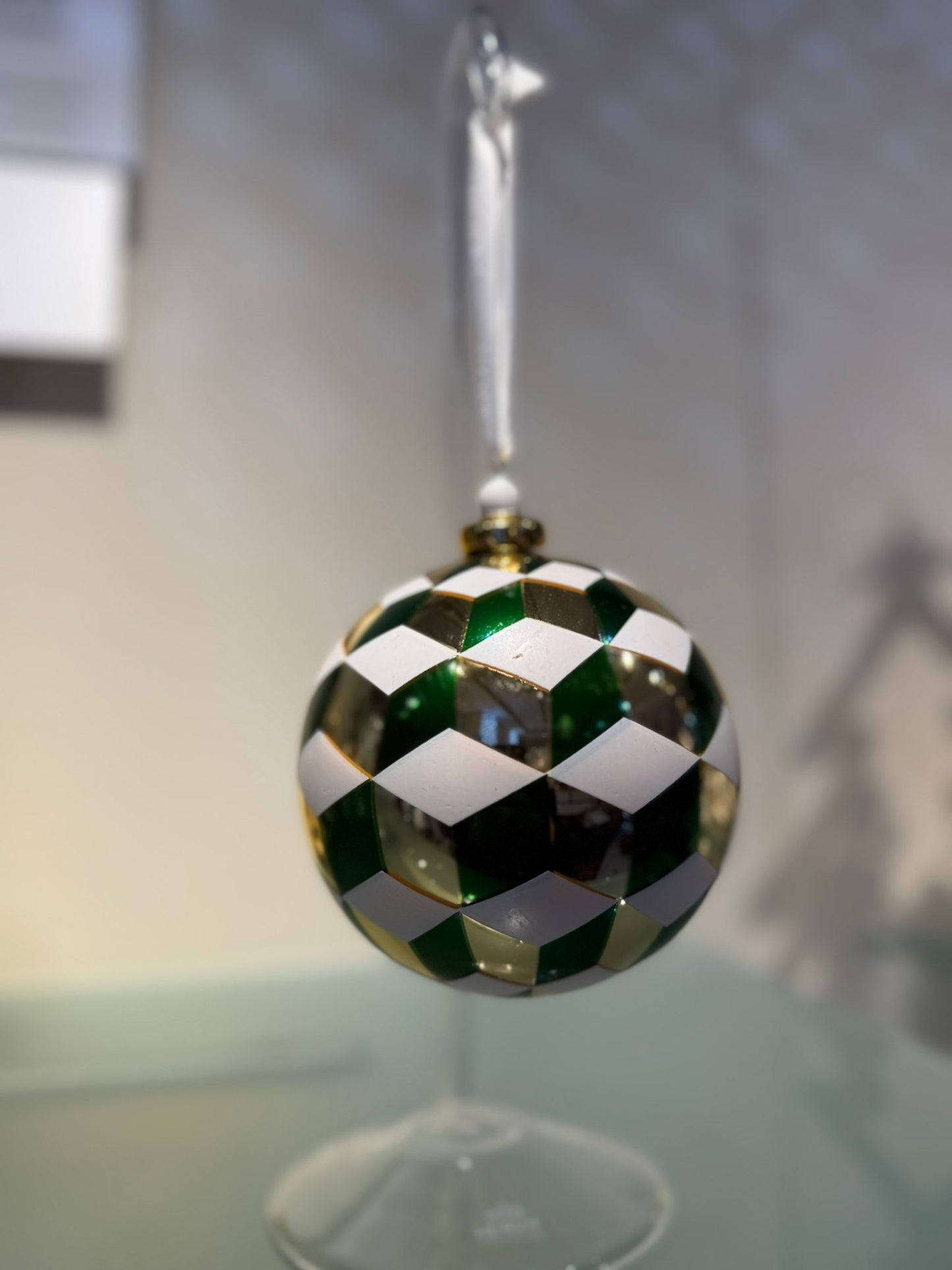 Sfera in vetro soffiato