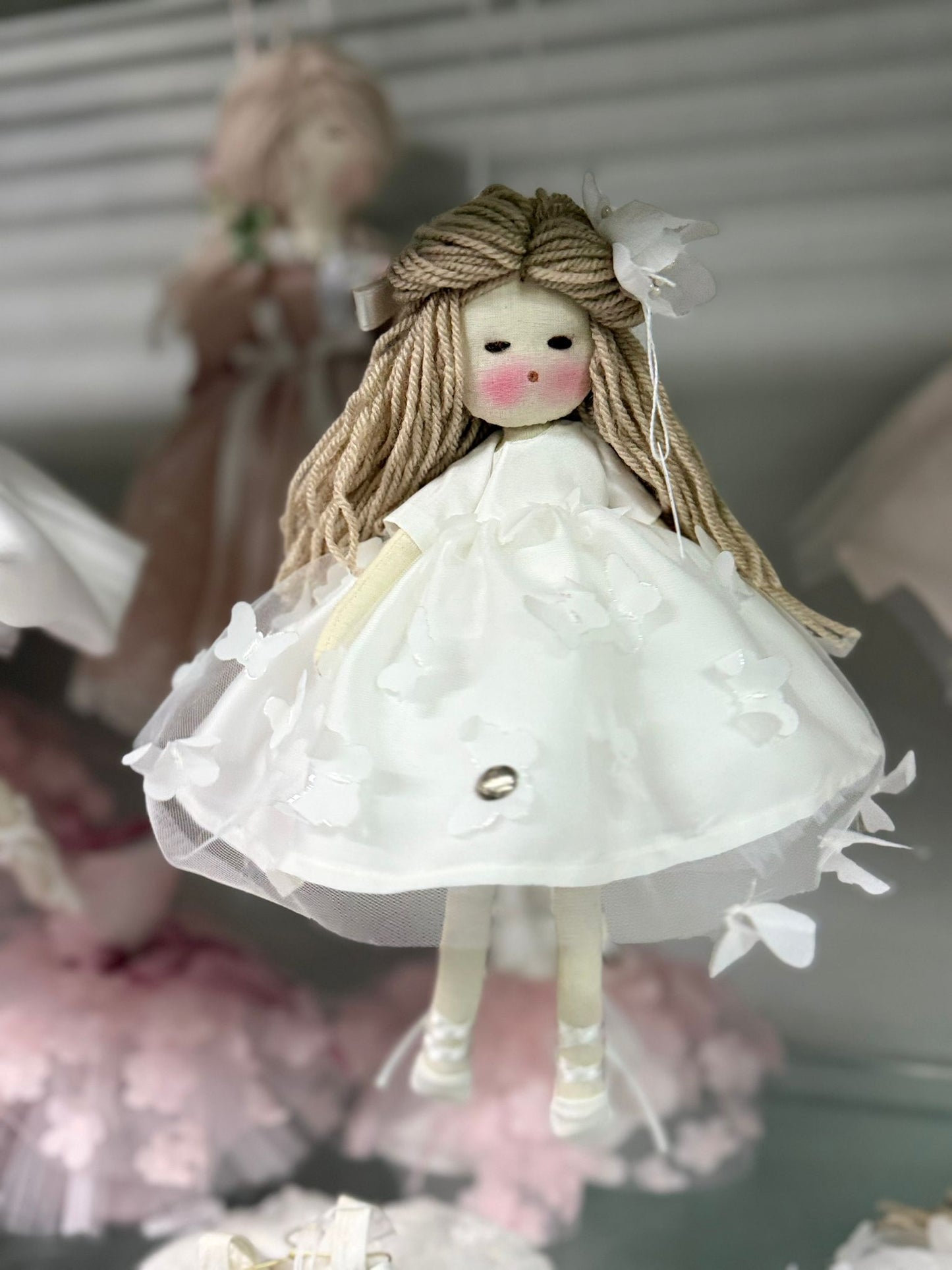 Bambola media in stoffa chiffon