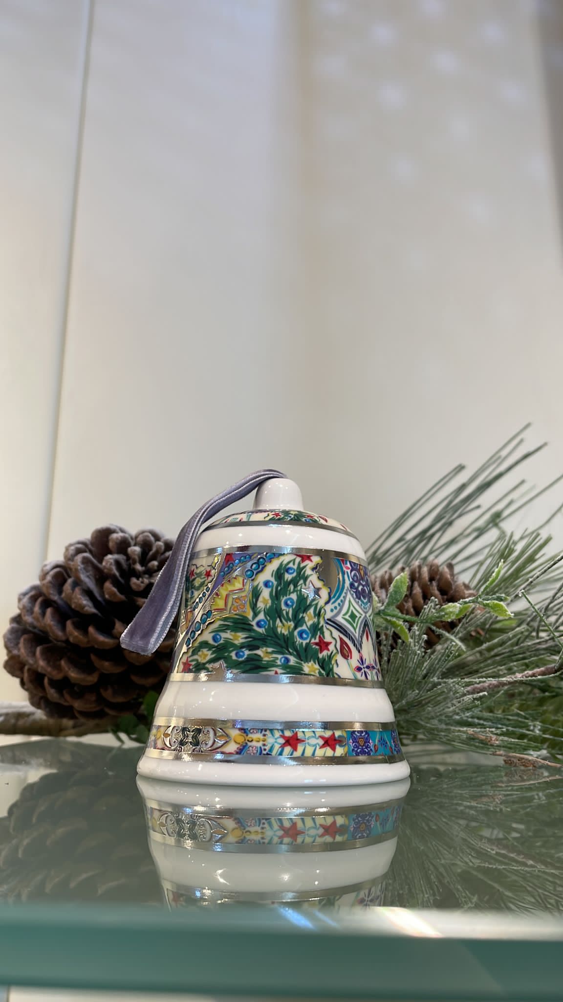 Campana natalizia baci milano