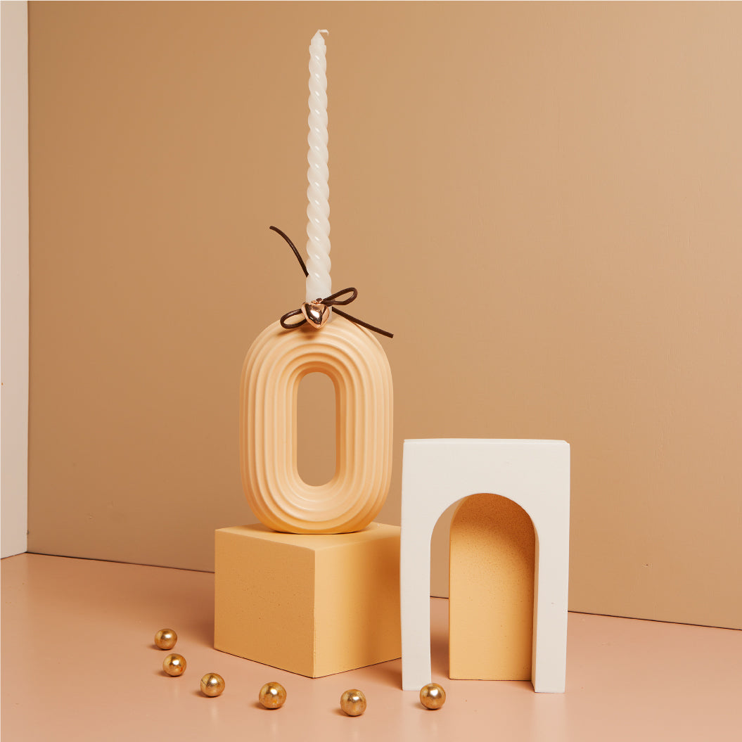 Candelabro con candela