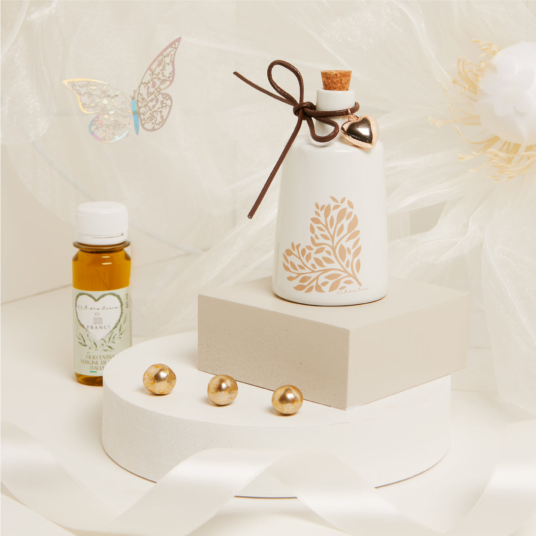 Oliera piccola cuore con olio 60ML