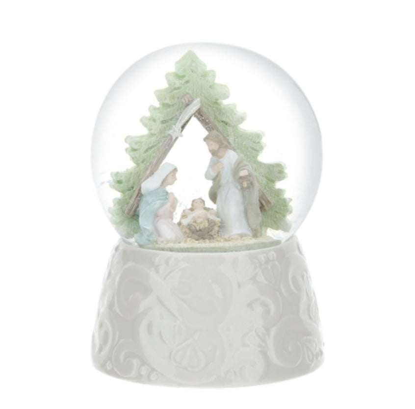 Palla acqua/neve albero e sacra famiglia