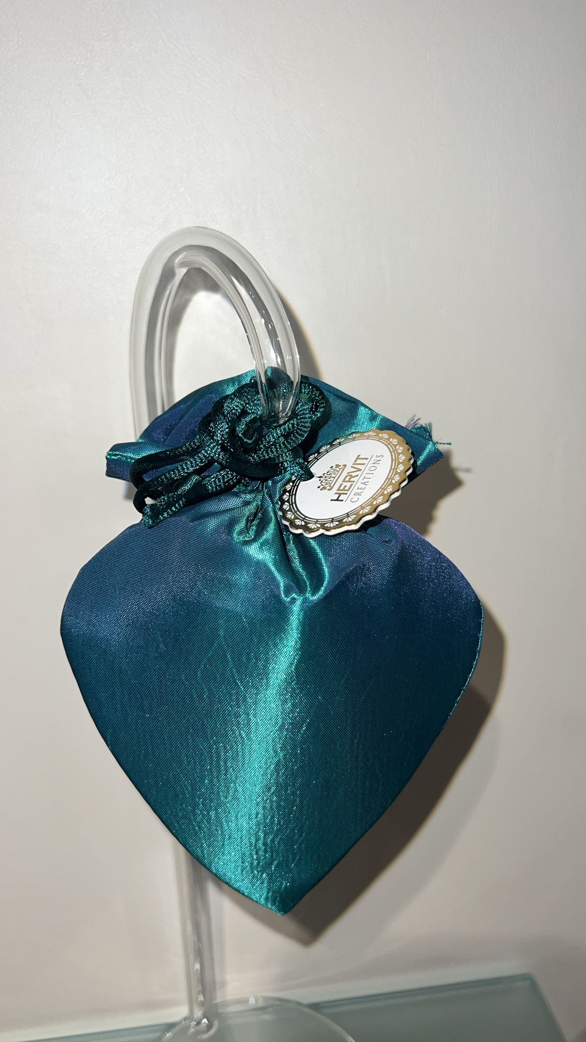 Sacchetto verde bottiglia satinato