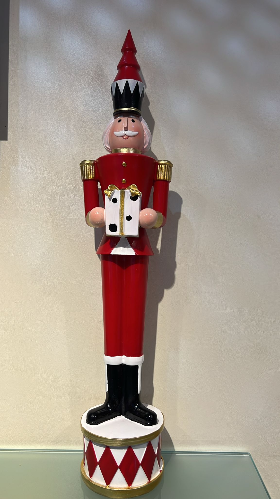 Schiaccianoci in resina