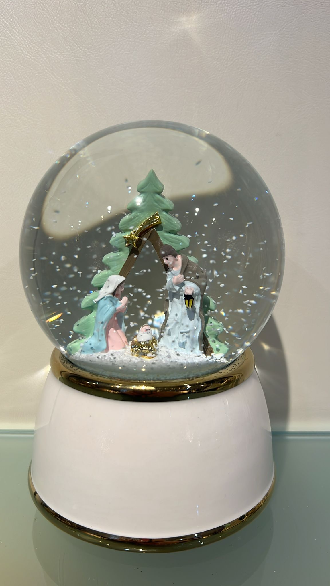 Palla acqua/neve "Natività" carillon