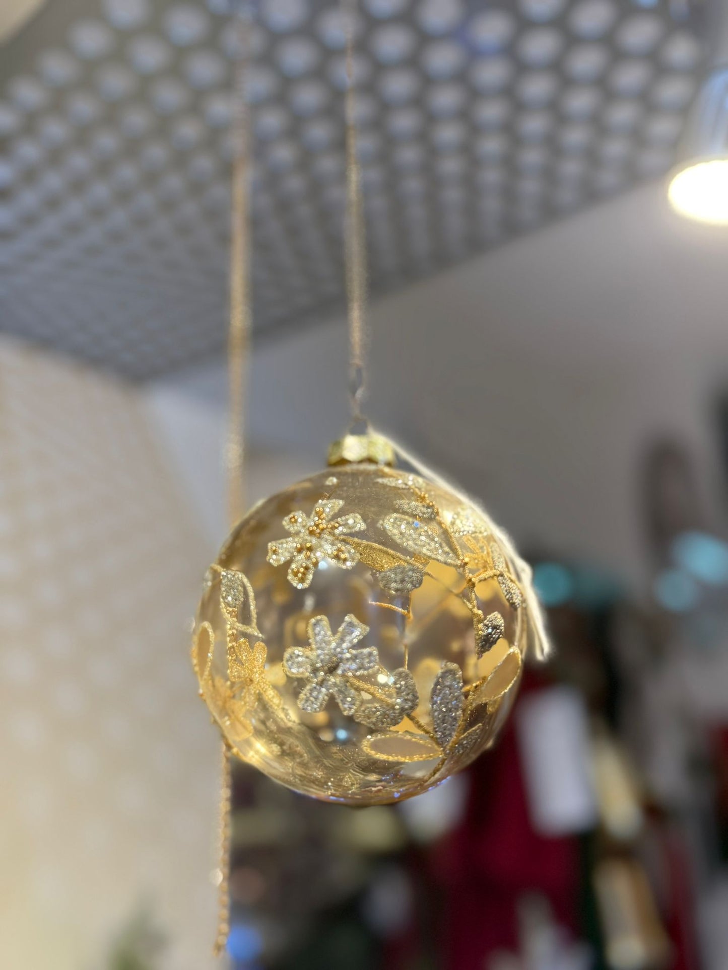 Sfera in vetro soffiato con fiorellini