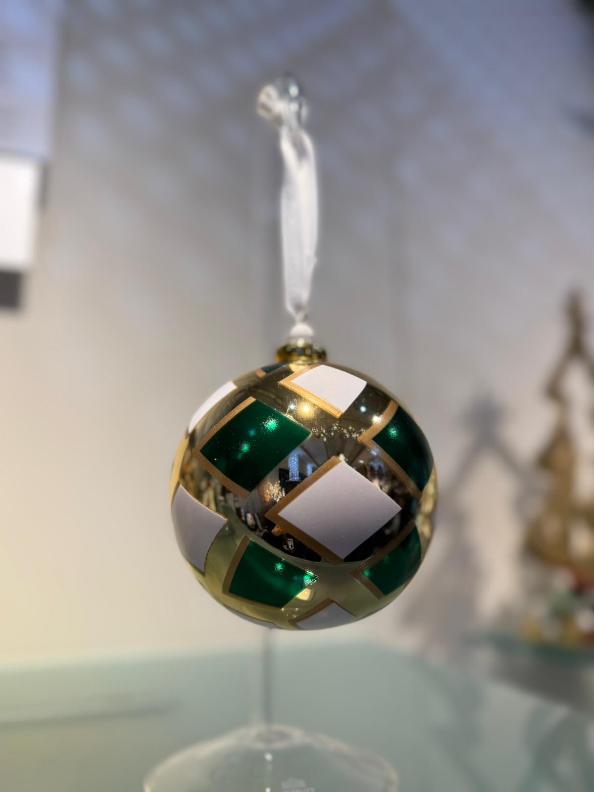 Sfera in vetro soffiato