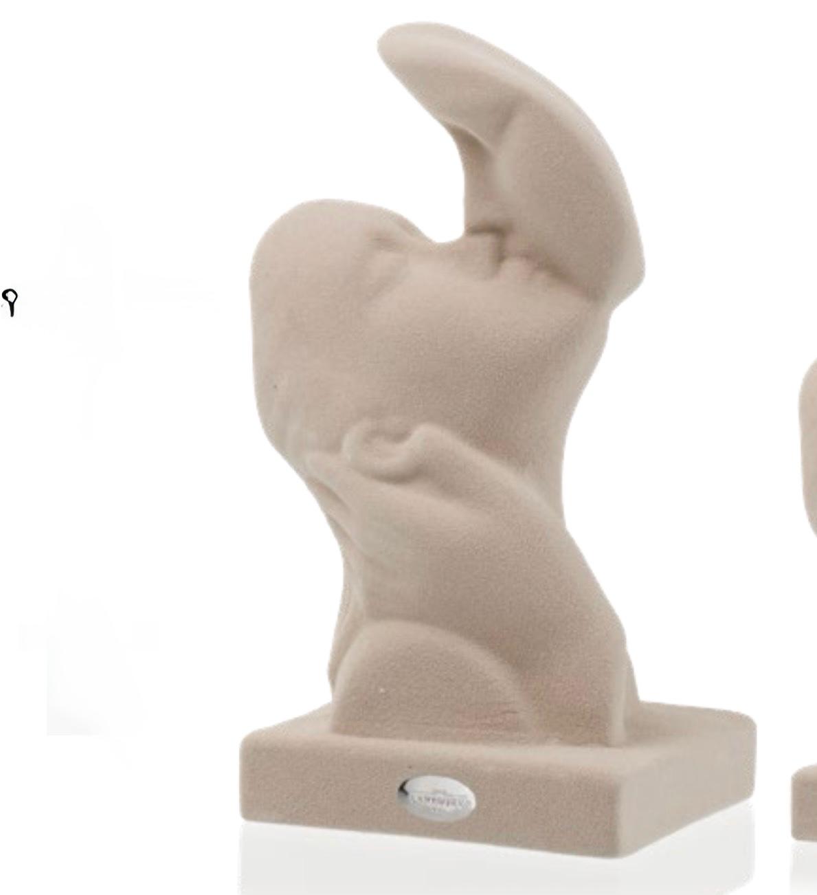 Scultura "Bacio" in gres