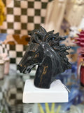 Statua cavallo in ceramica nera
