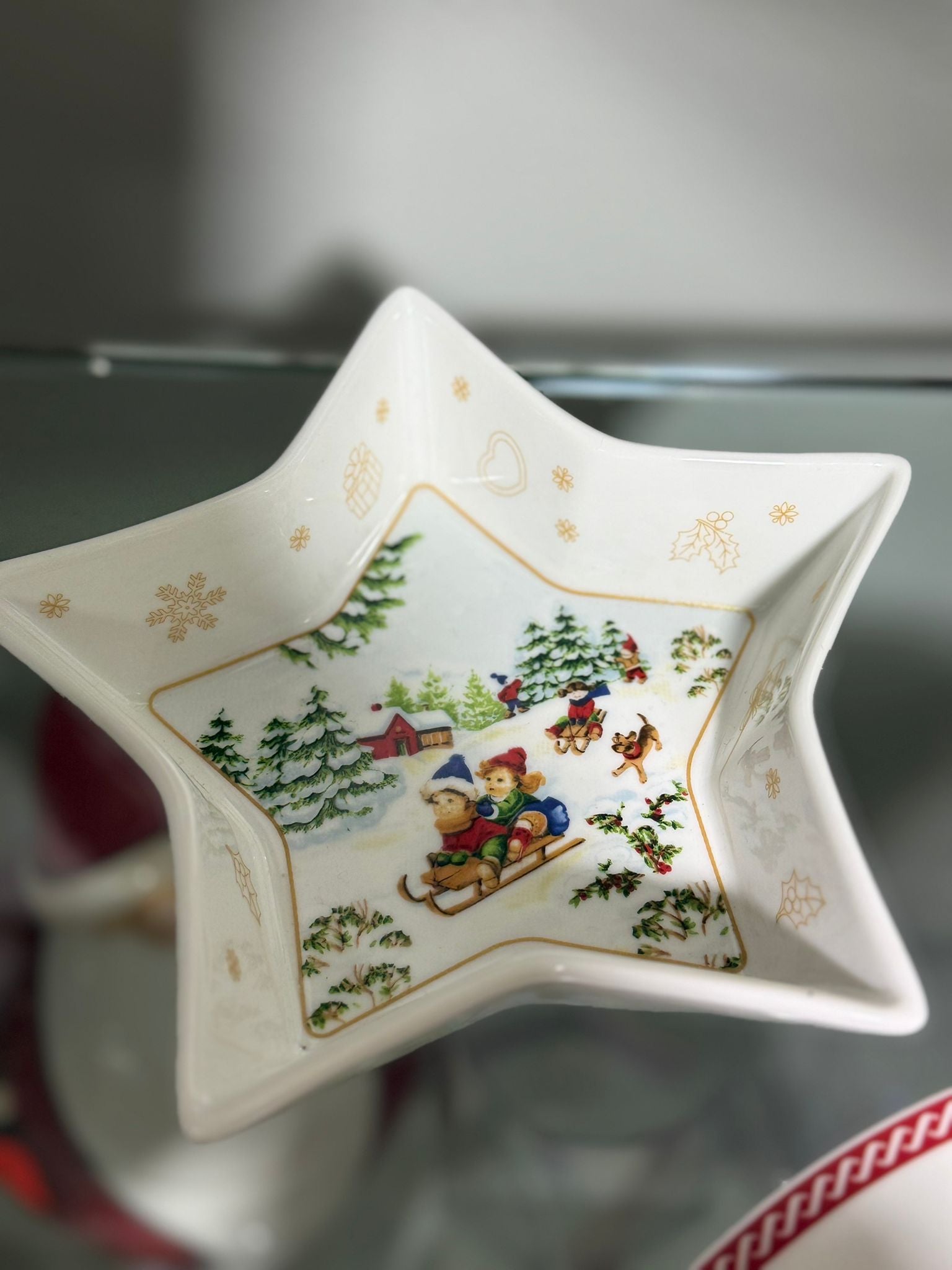 Vassoio in porcellana a forma di stella