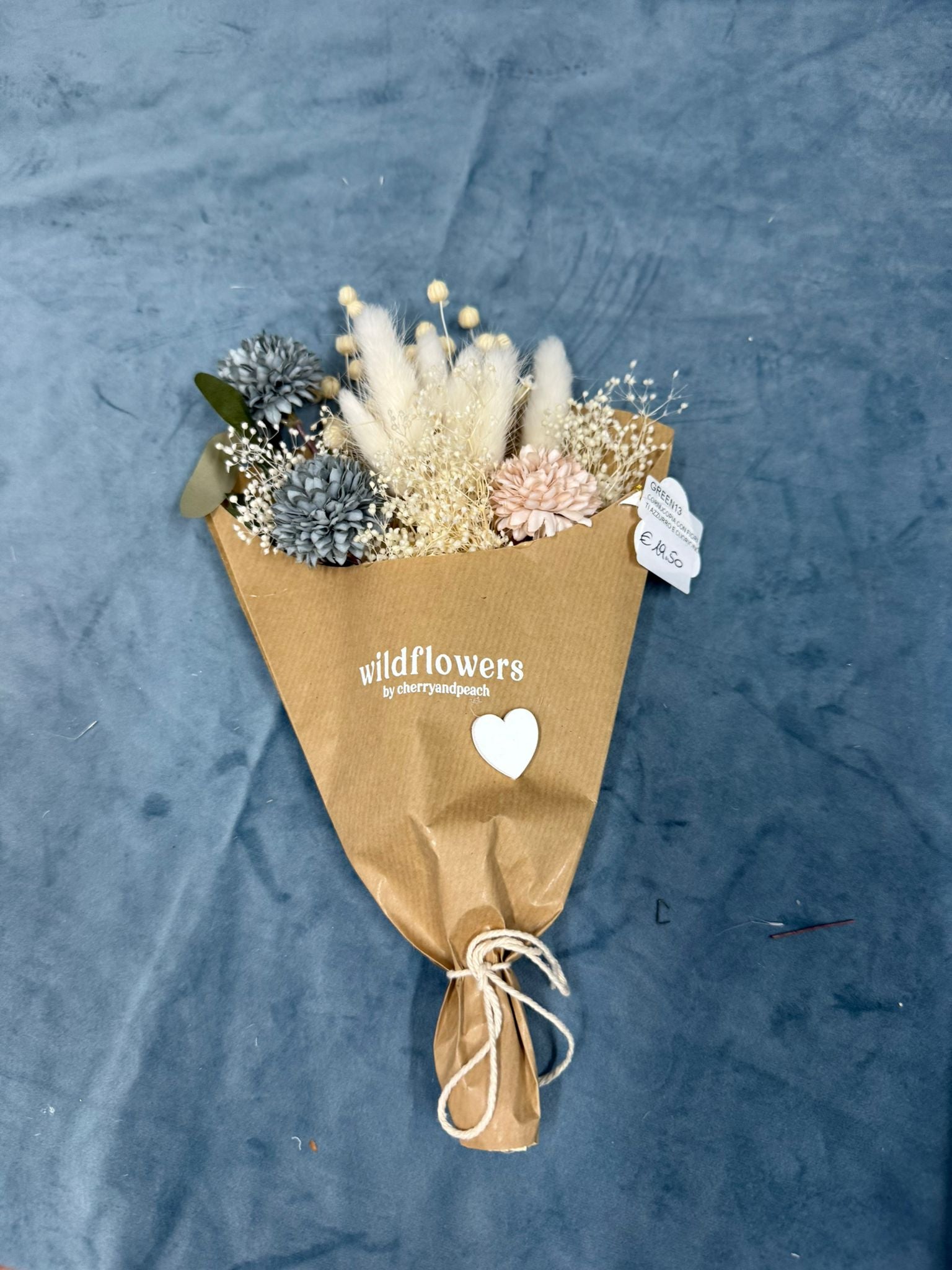 Cornucopia Con Fiori Profumati Azzurro