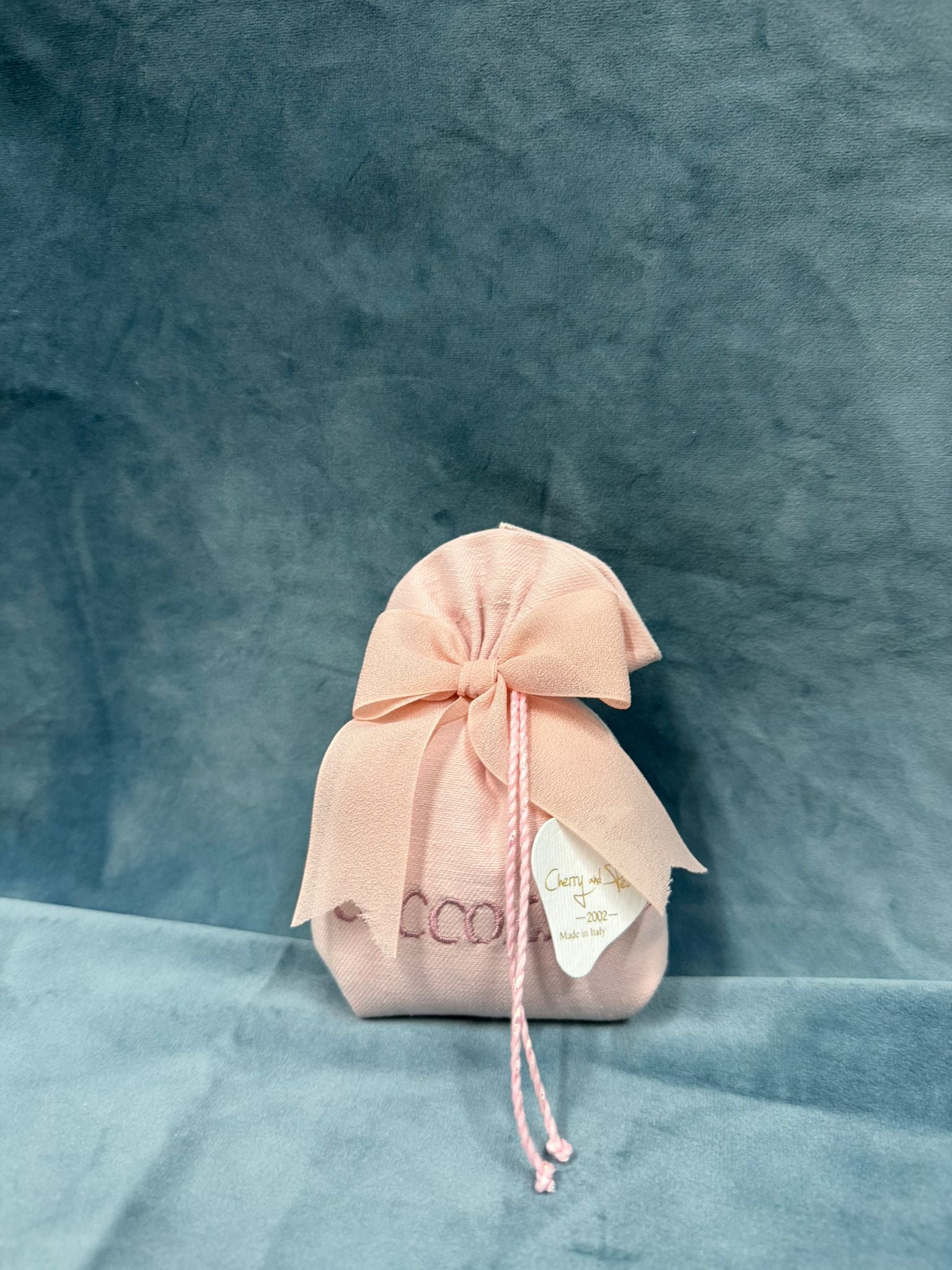 Sacchetto Cotone Rosa Con Ricamo "Coccolami"