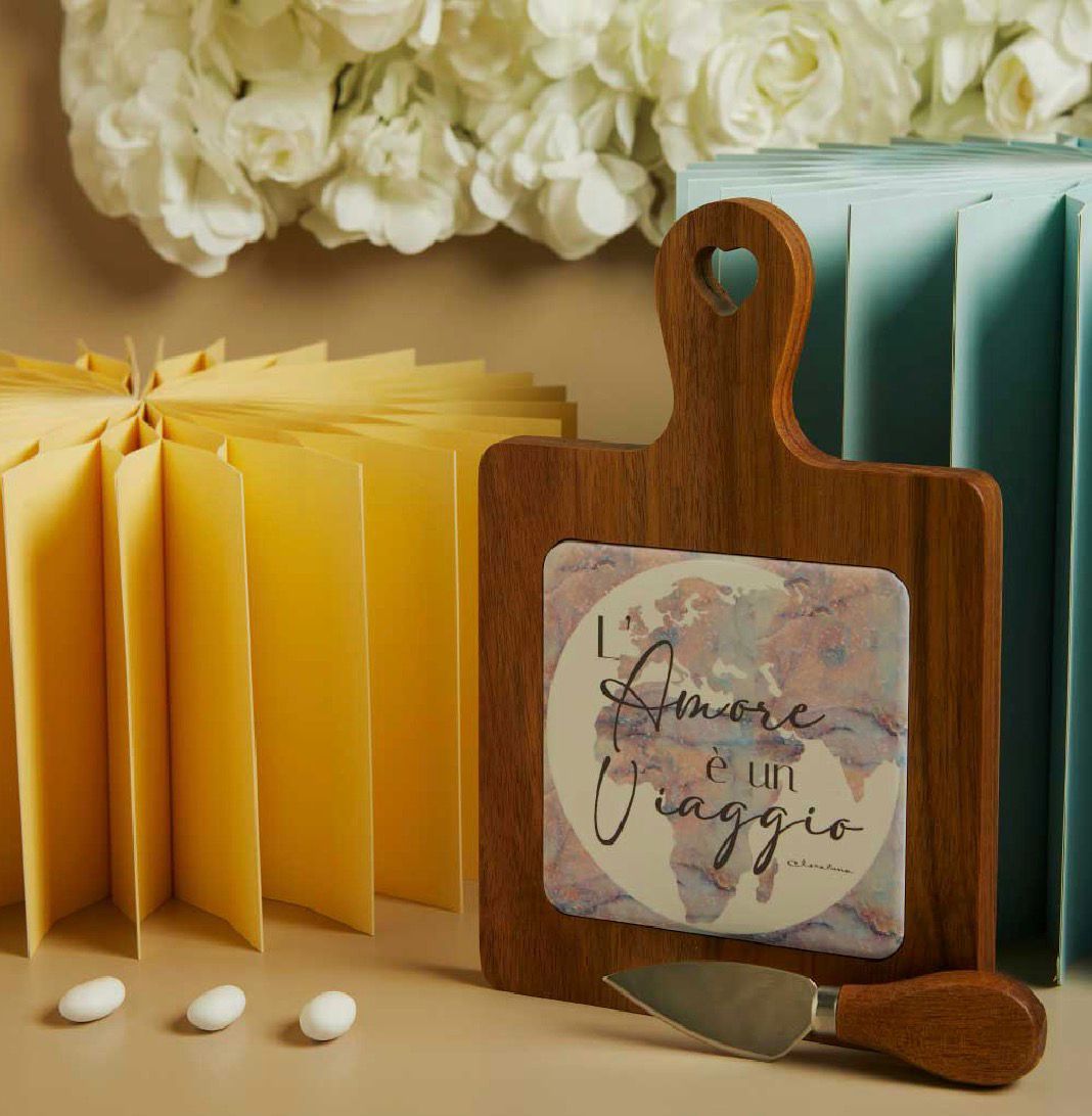 Tagliere Acacia Mondo Con Coltellino