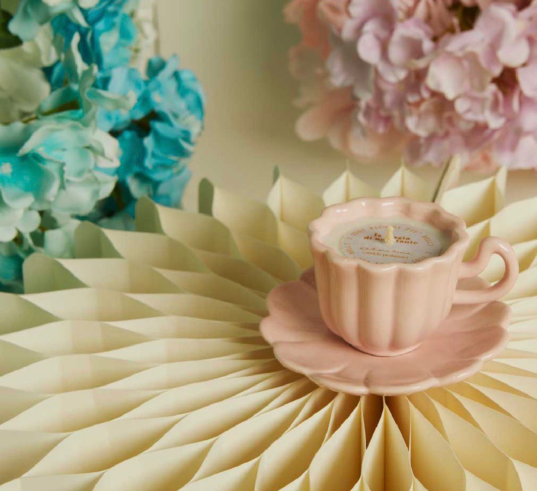 Candela In Tazza Con Piattino Rosa