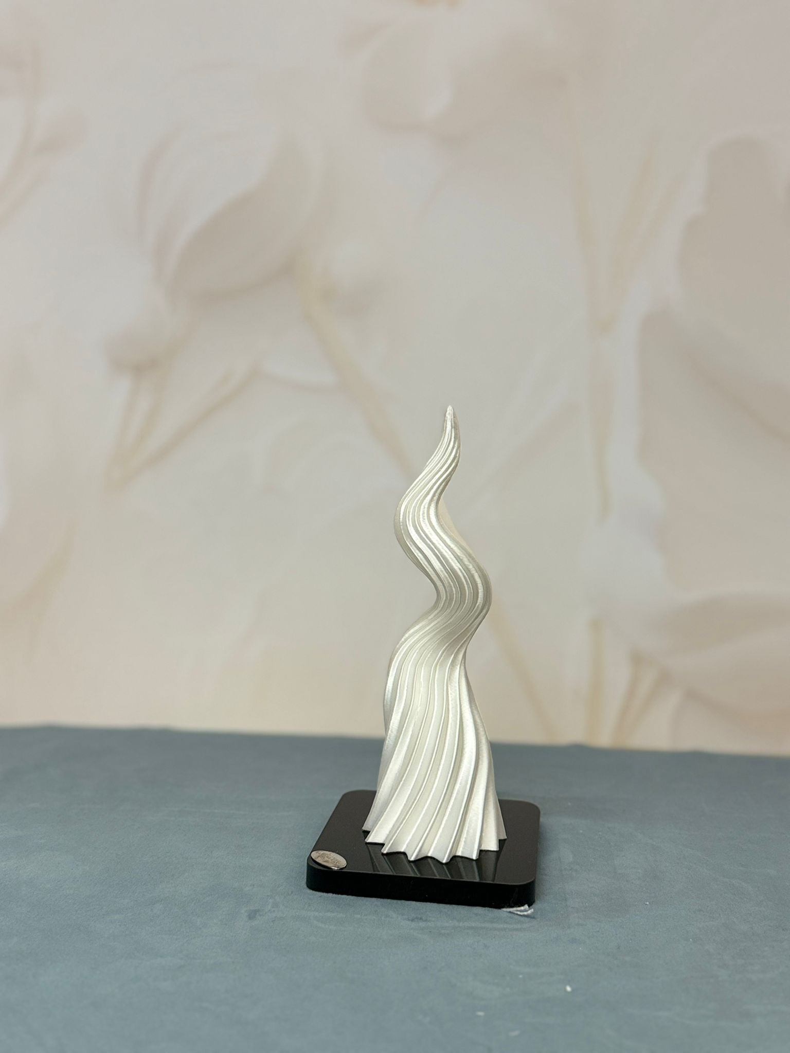 Corno Medio Bianco Con Base Plex