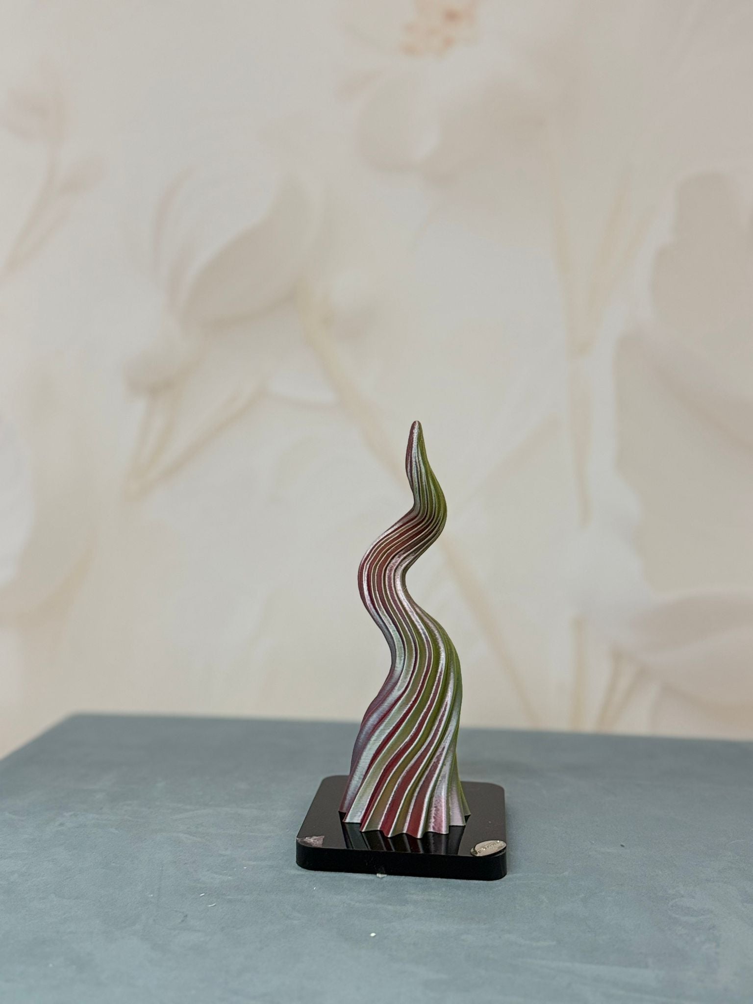 Corno Medio Rosa Cangiante Con Base Plex