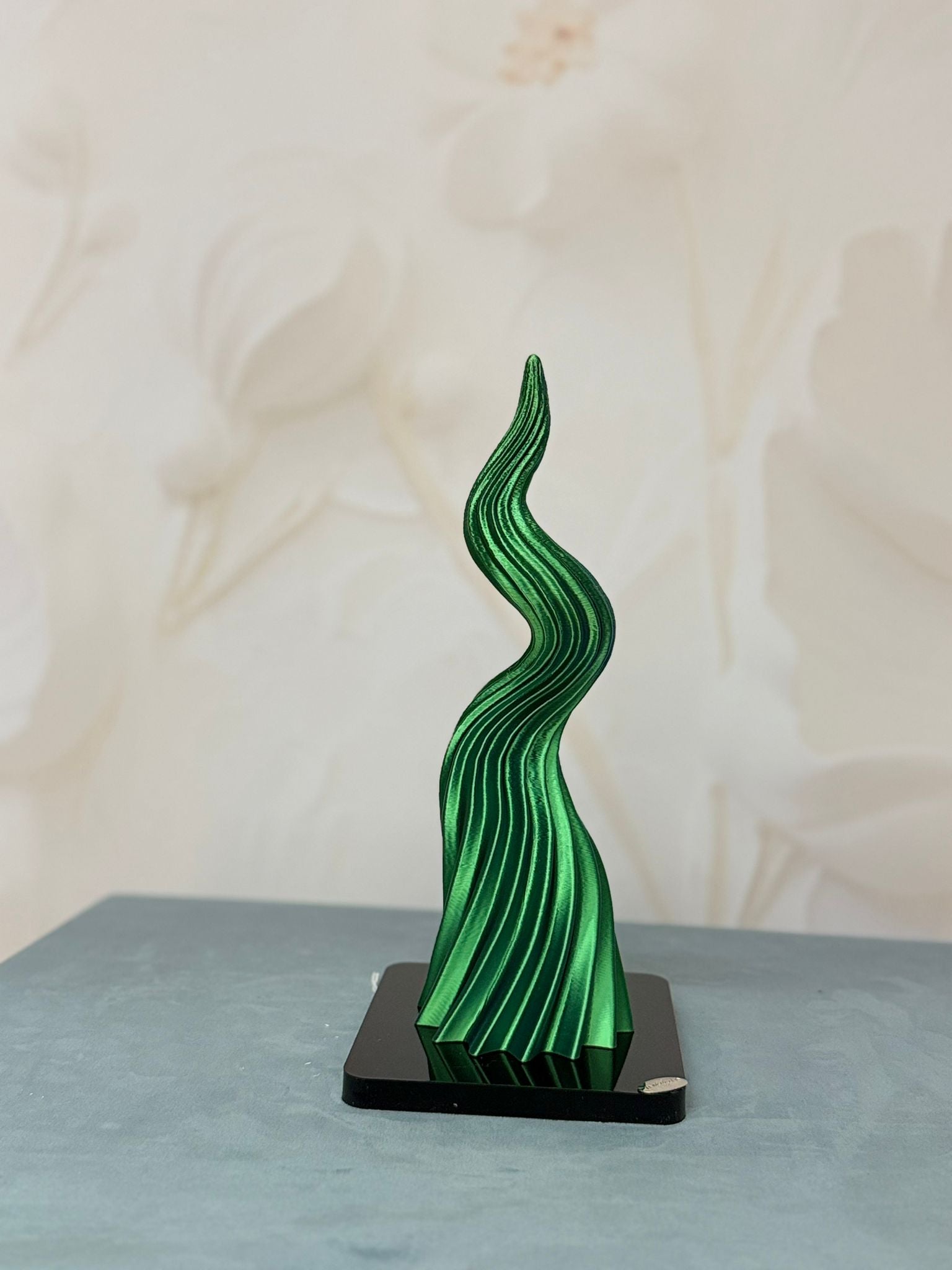 Corno Grande Verde Cangiante Con Base Plex