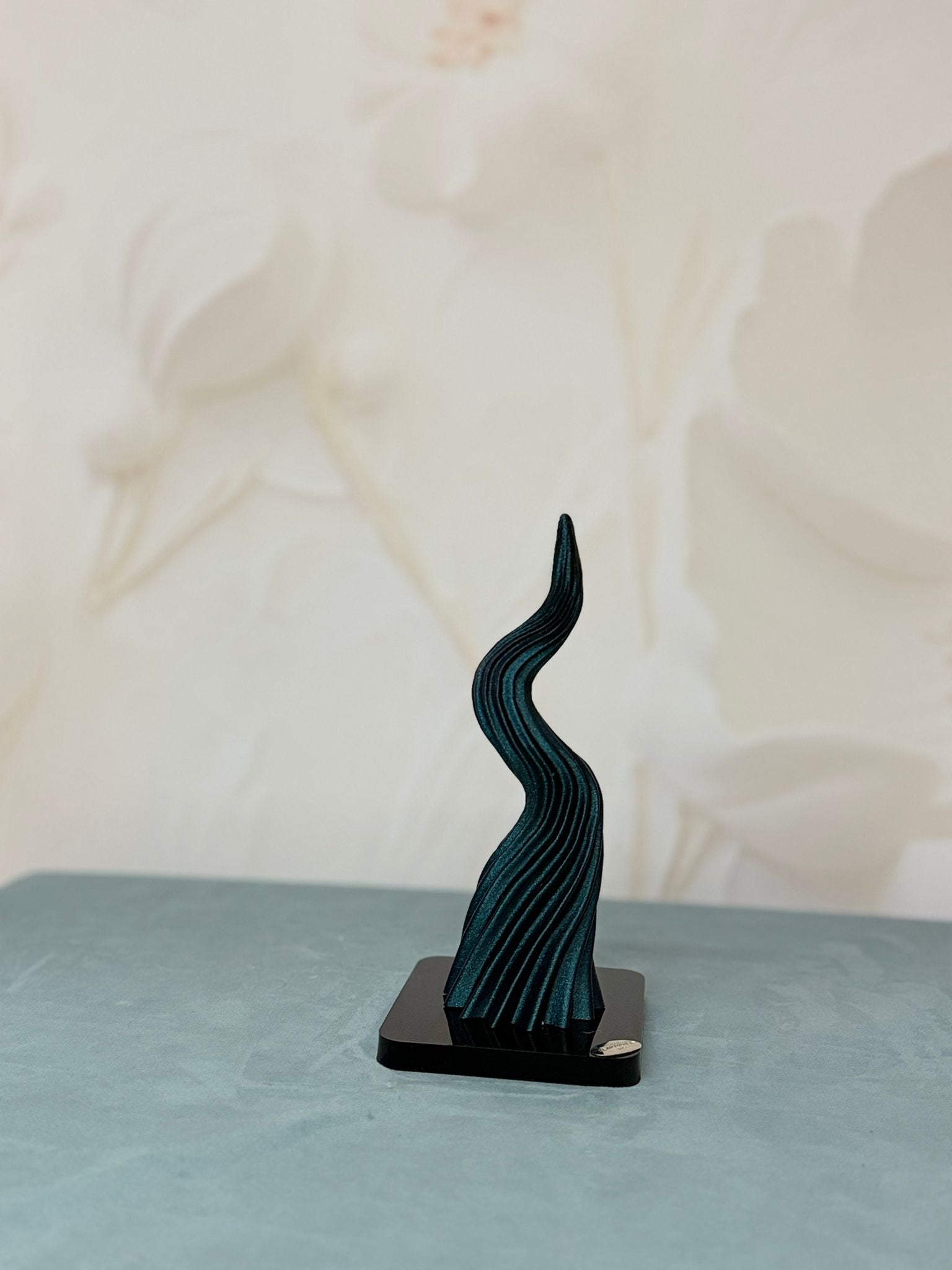 Corno Medio Blu Glitterato Con Base Plex