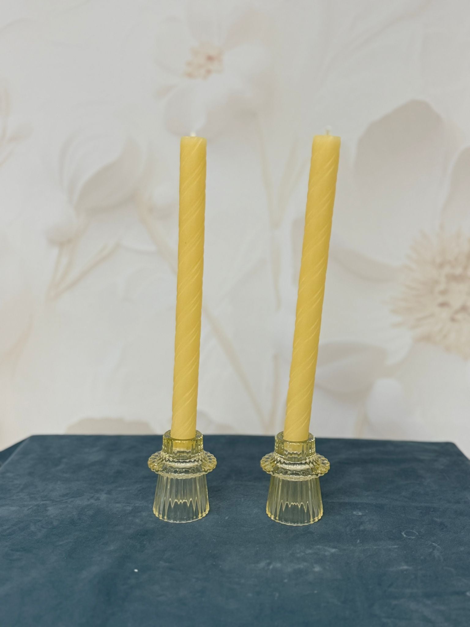 Coppia Candelieri Con Candela