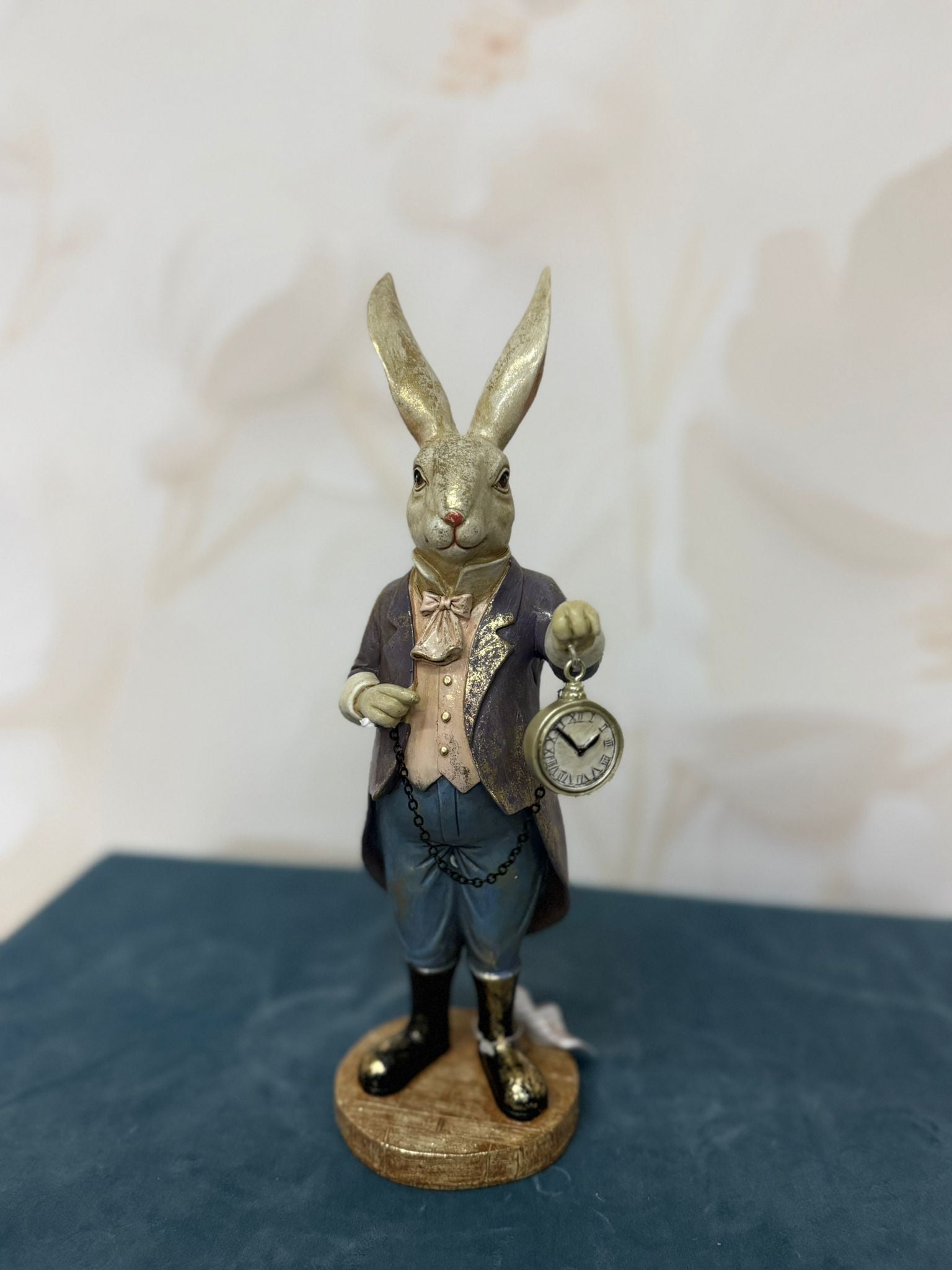 Coniglio Con Orologio