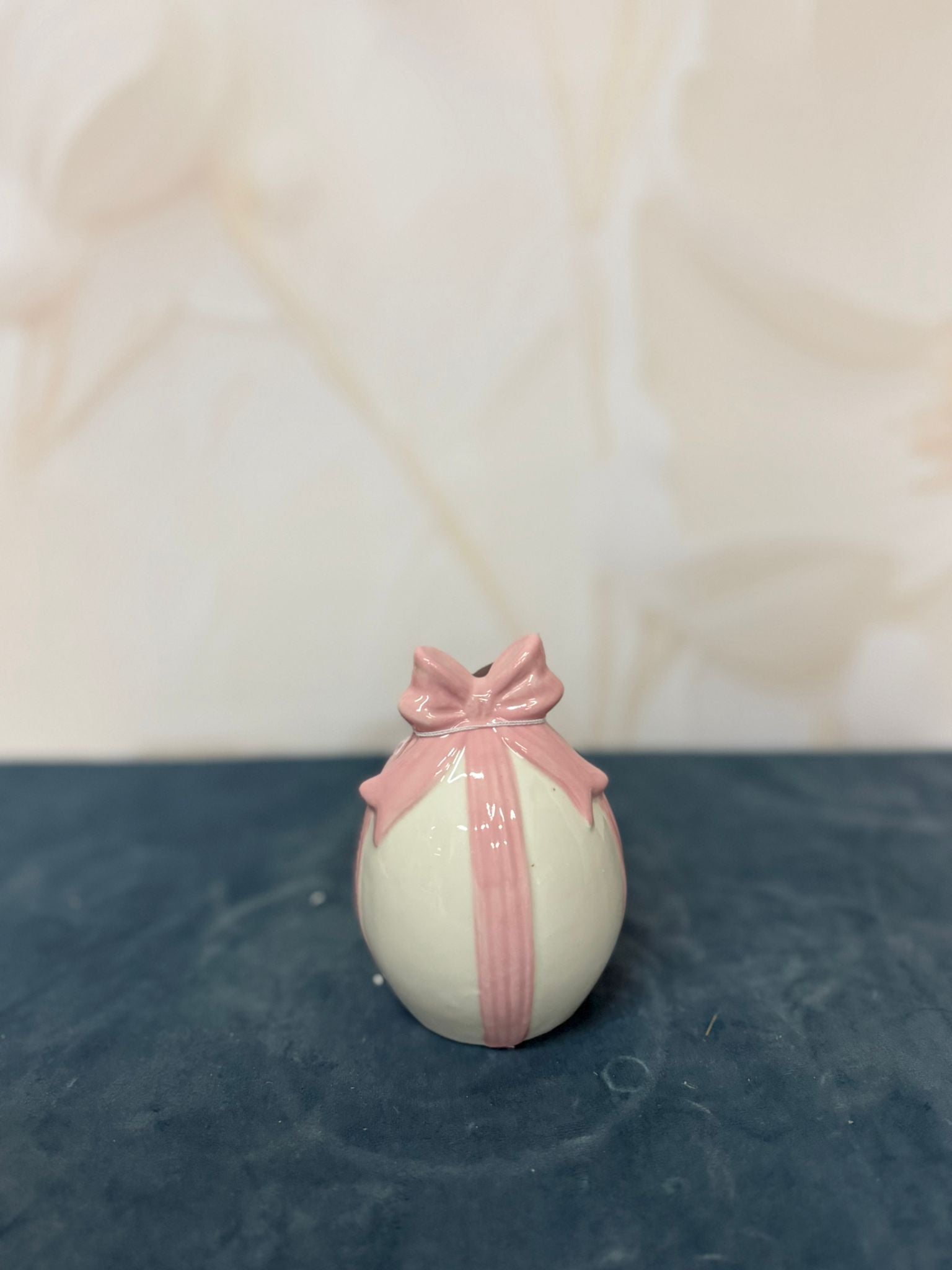 Uovo Piccolo Con Fiocco Rosa