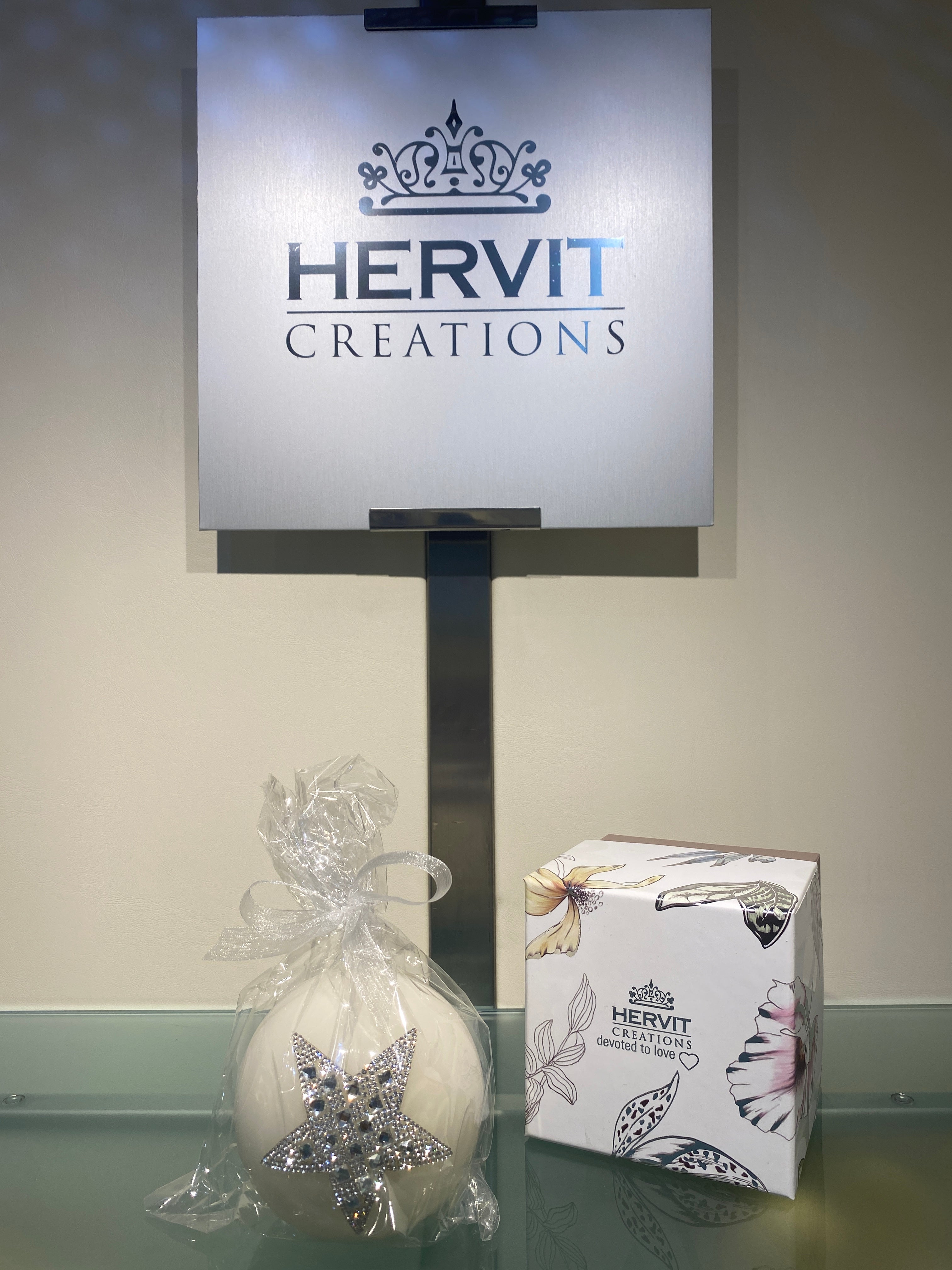 Candela sfera bianca laccata