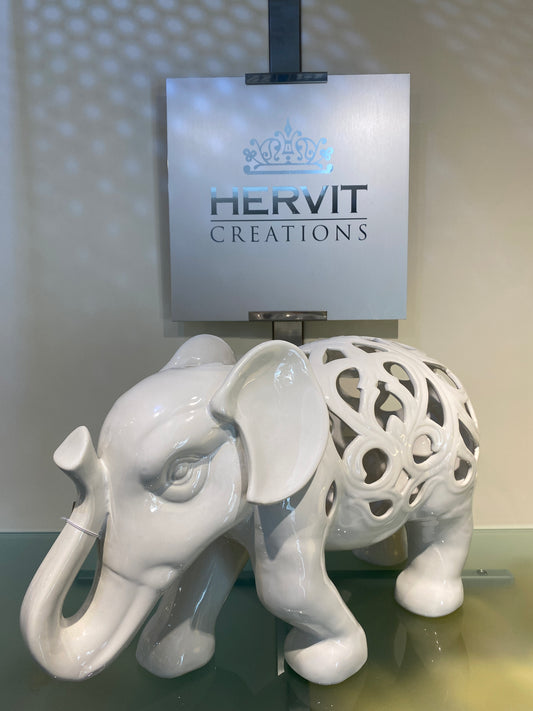 elefante bianco in porcellana